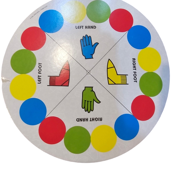 Twister Game - Brand New - Damaged Box - Hasbro 2018 - Picture 4 of 8